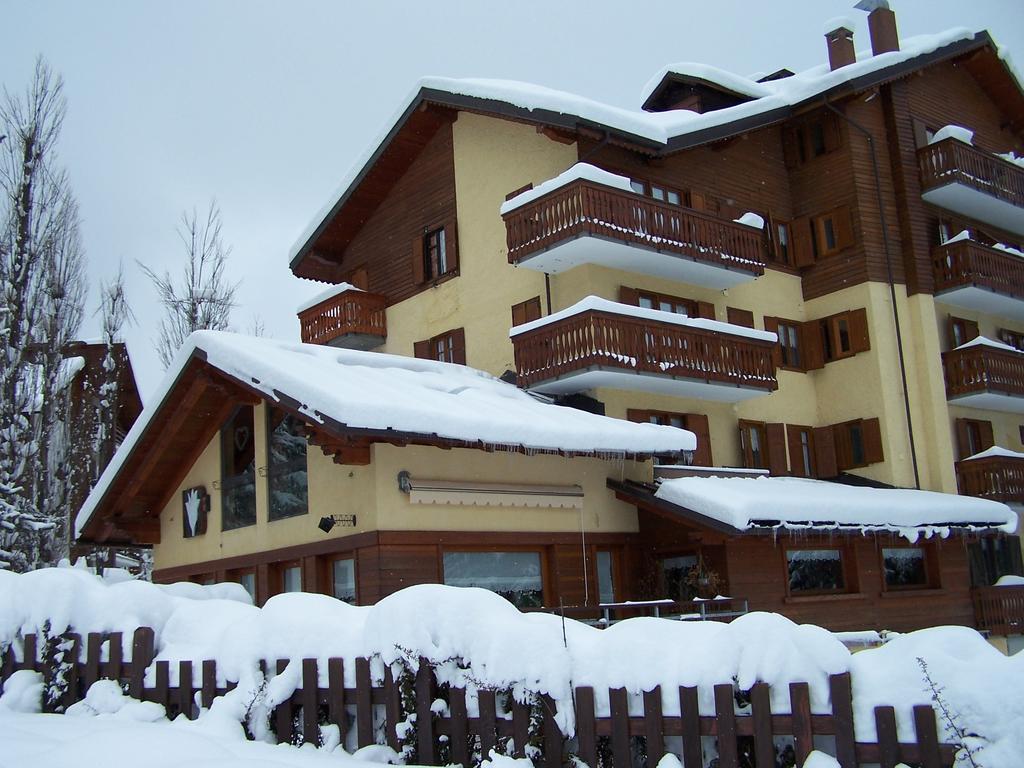 Hotel Bucaneve 바르도네키아 외부 사진