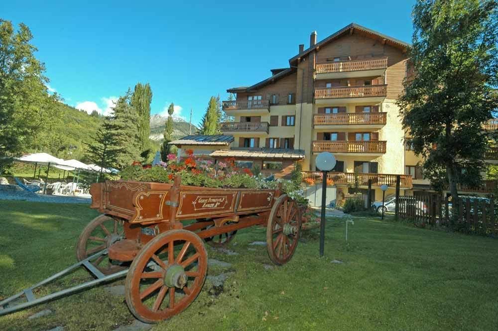 Hotel Bucaneve 바르도네키아 외부 사진