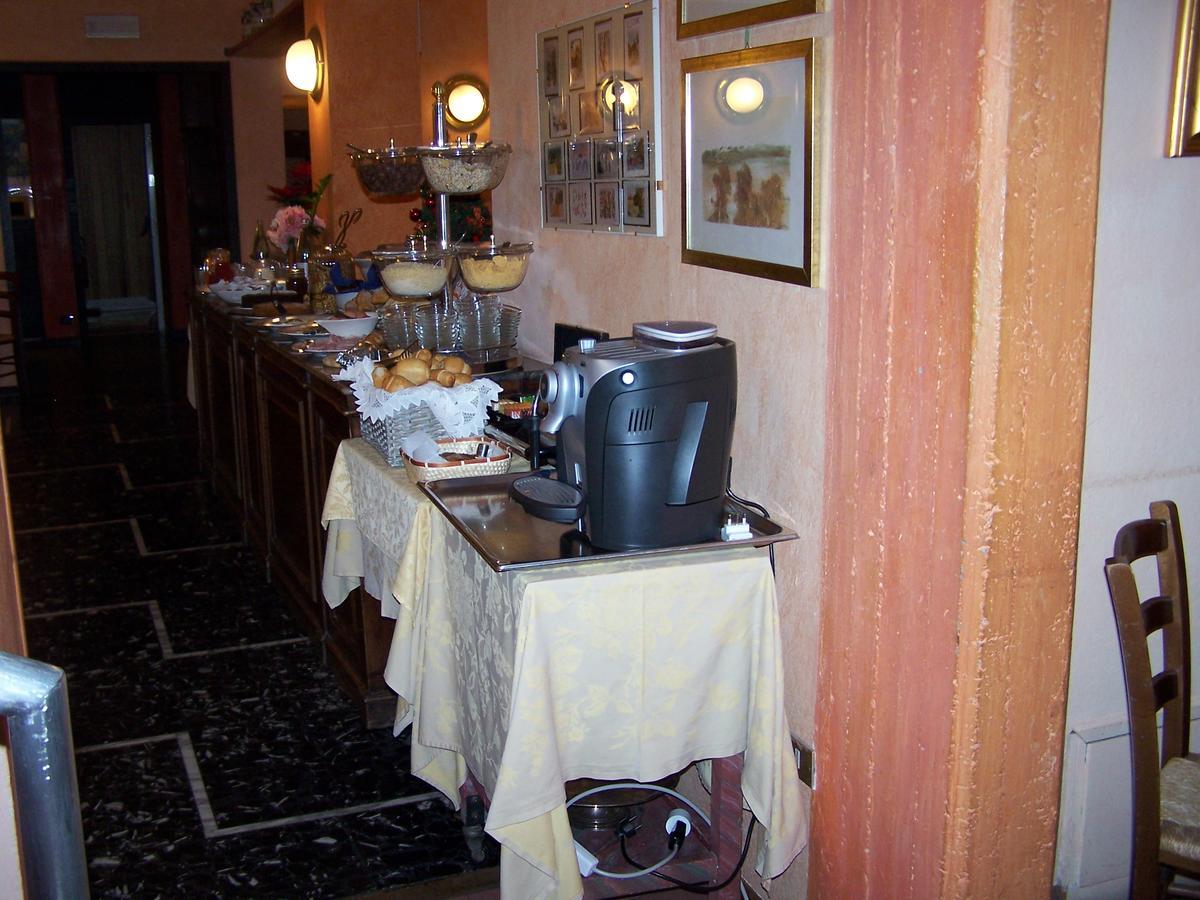 Hotel Bucaneve 바르도네키아 외부 사진